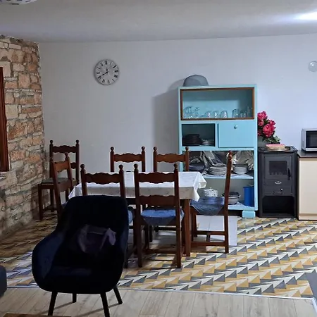 Апартаменты Eti And Mia *